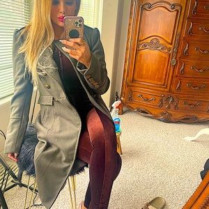 Stunning Bebe olive green coat, BRAND NEW, 80%Wool